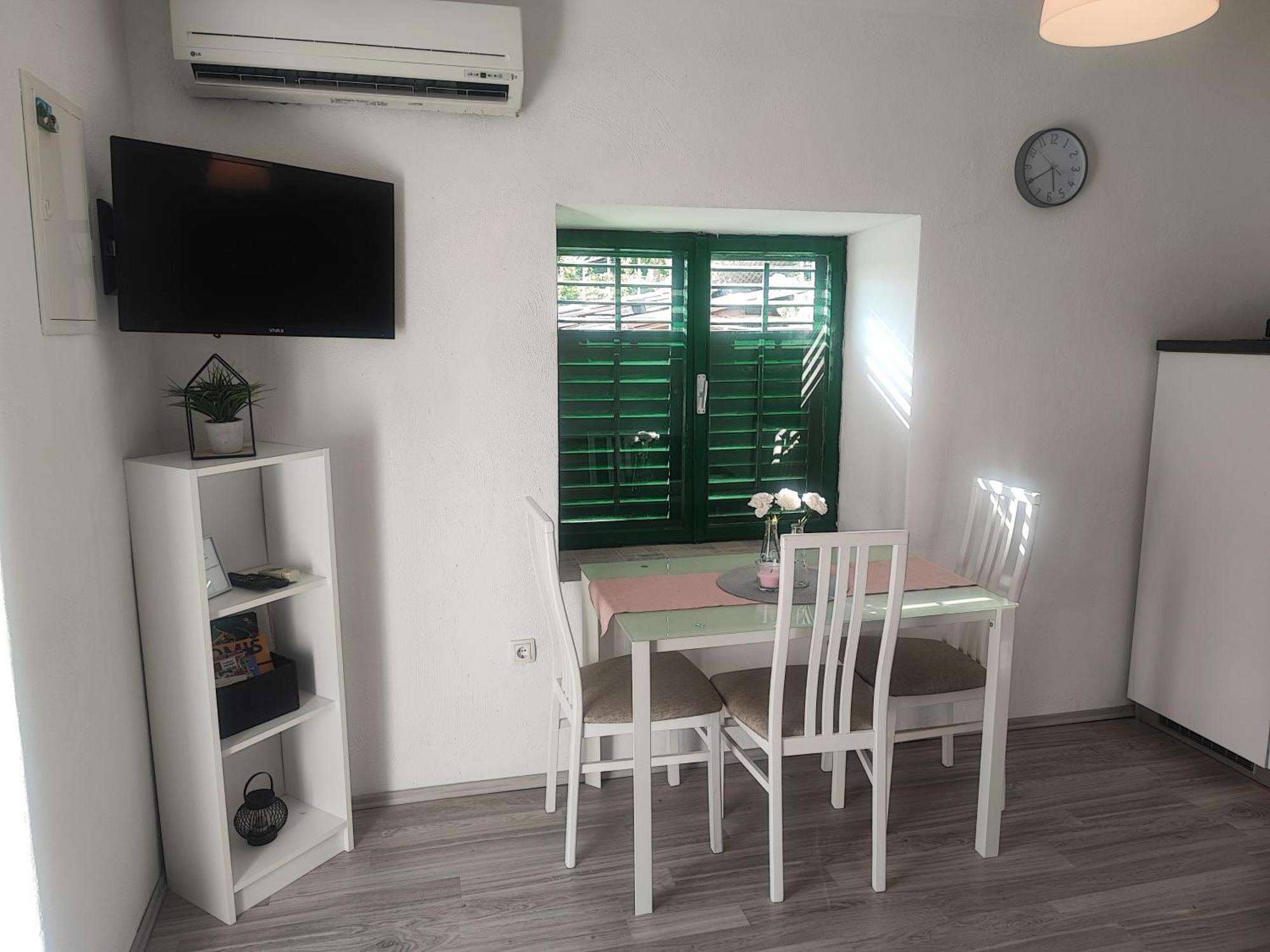 Apartment Mari Ostrvica Buitenkant foto